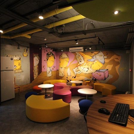Backpackers Hostel - Ximen Taipei Exterior foto