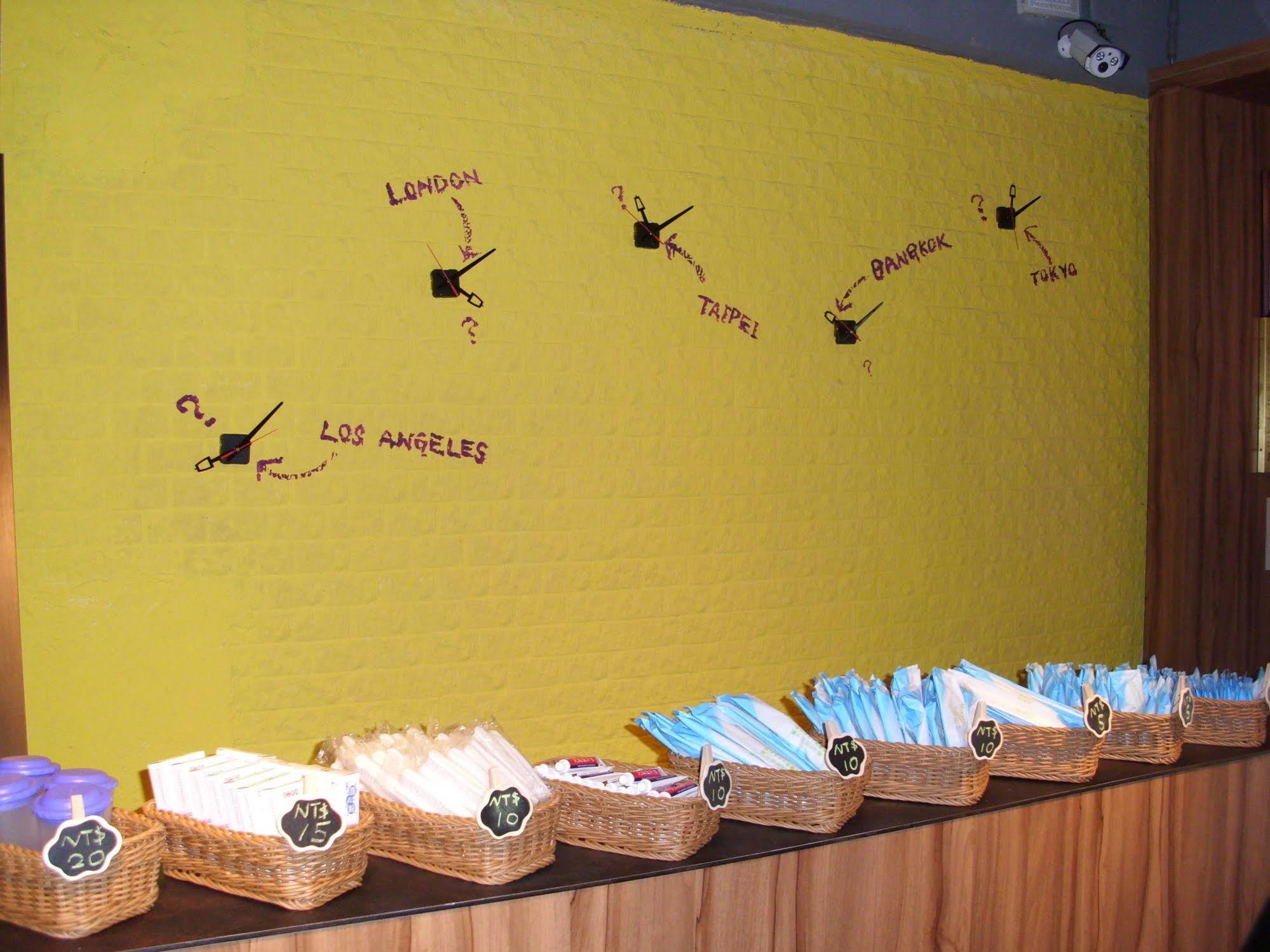 Backpackers Hostel - Ximen Taipei Exterior foto
