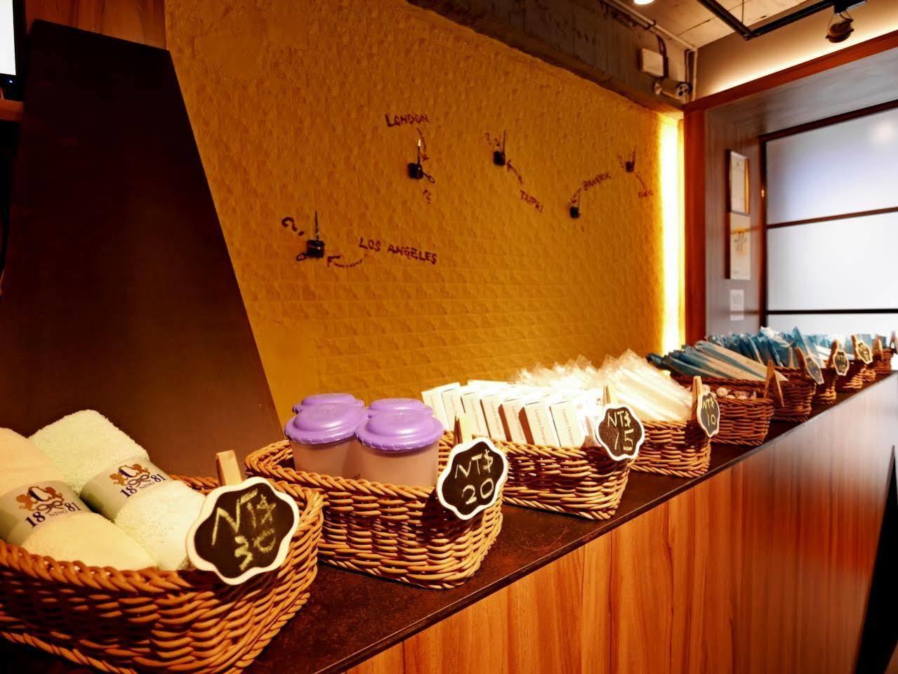 Backpackers Hostel - Ximen Taipei Exterior foto
